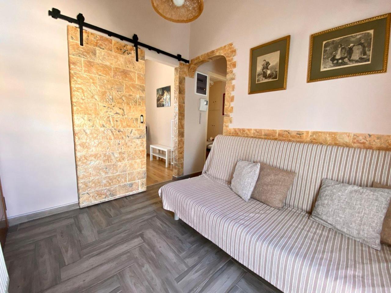 Appartement Charming Flat With An Amazing View à Athènes Extérieur photo