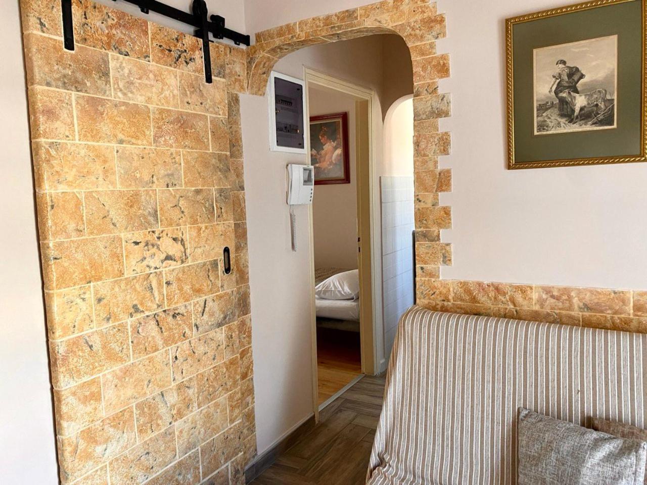 Appartement Charming Flat With An Amazing View à Athènes Extérieur photo