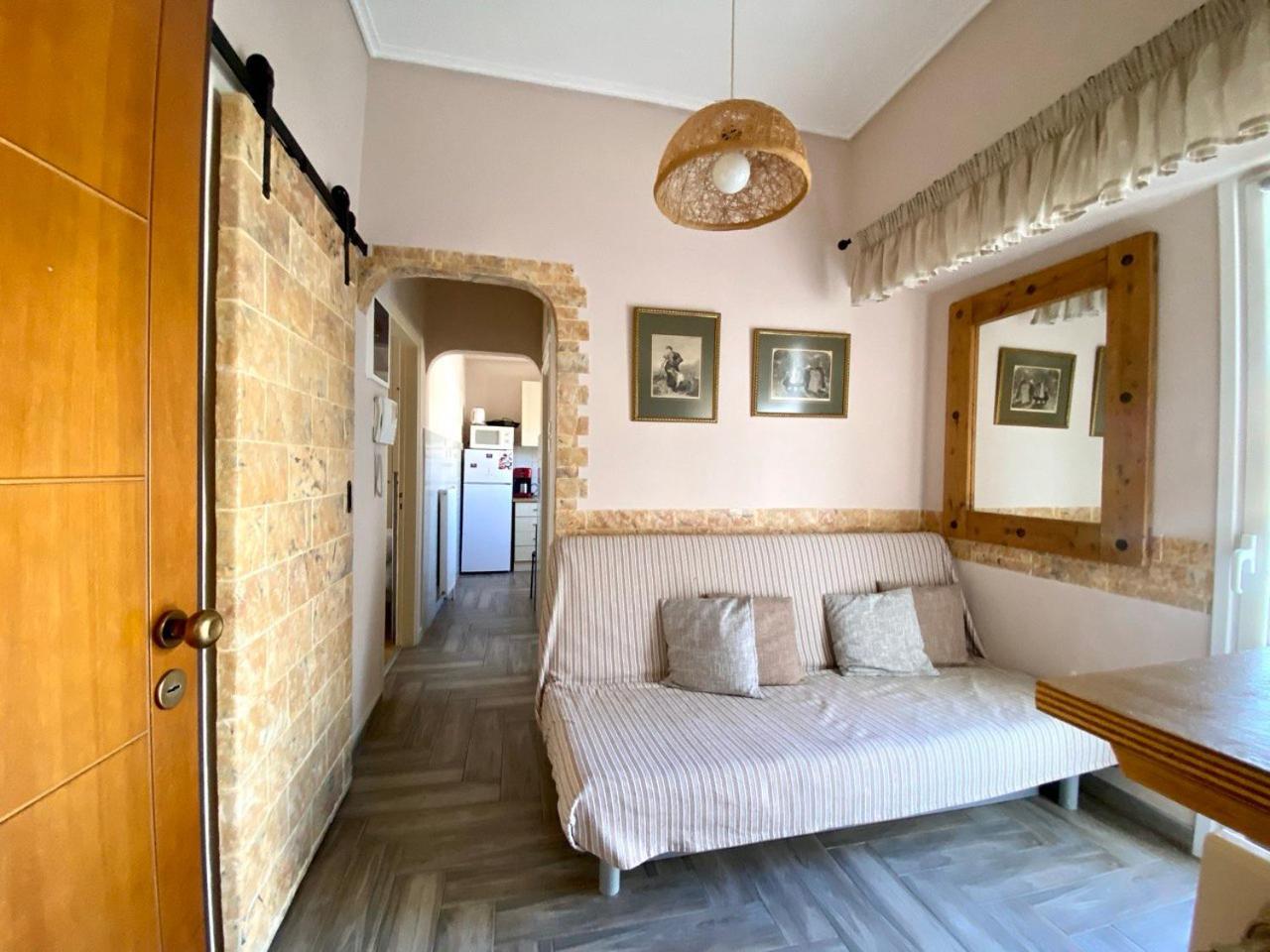 Appartement Charming Flat With An Amazing View à Athènes Extérieur photo