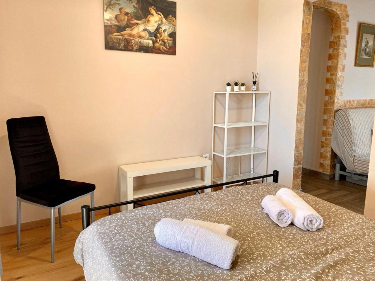 Appartement Charming Flat With An Amazing View à Athènes Extérieur photo
